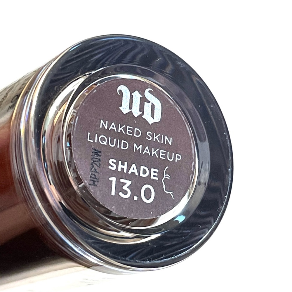 Naked Skin Urban Decay Weightless Liquid Makeup 13 - Picture 8 of 12
